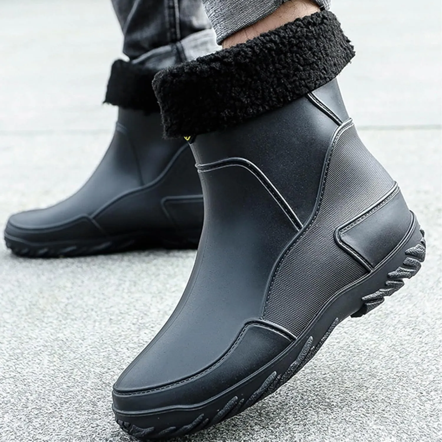 Men's rain boots,mid-calf rubber shoes, fashionable,warmth