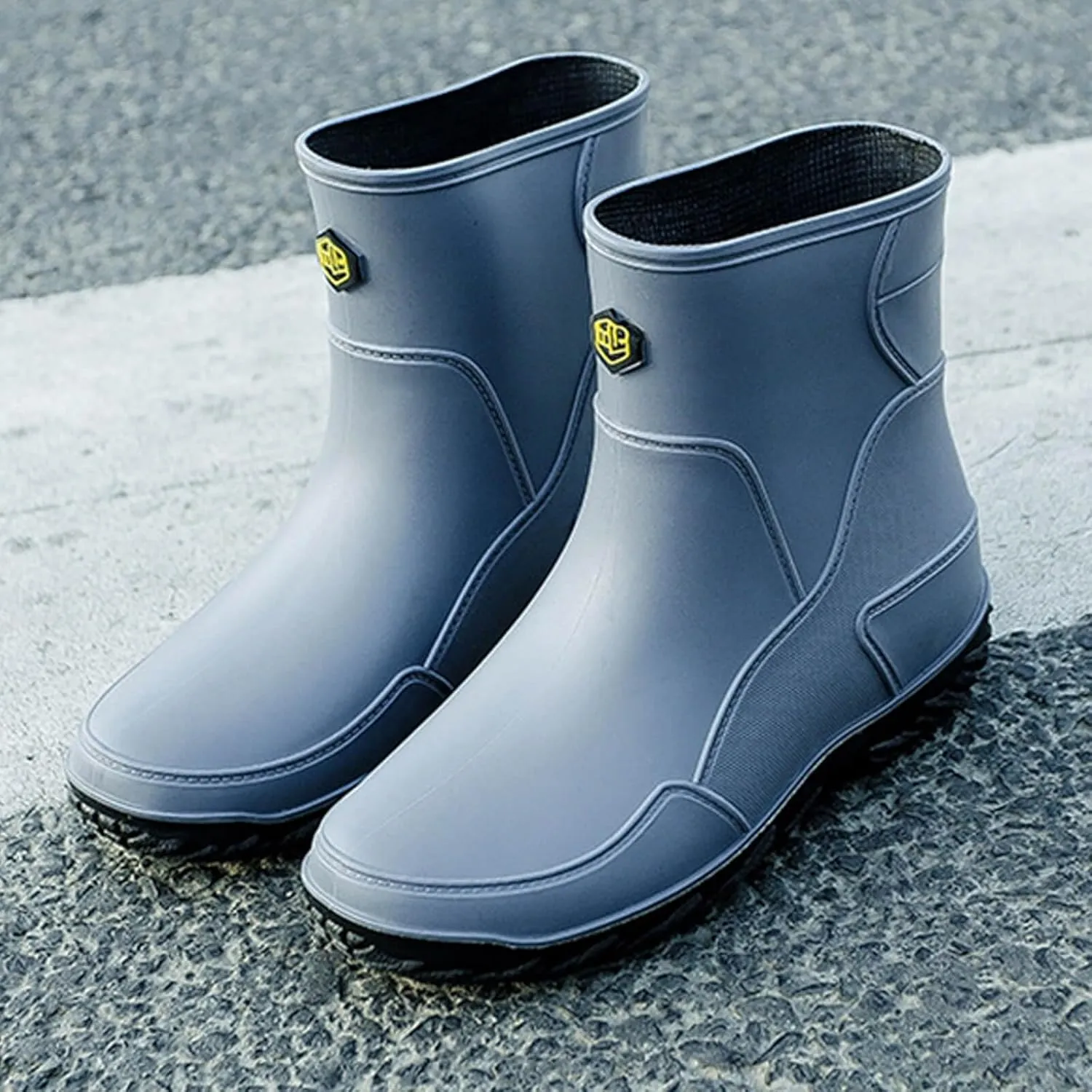 Men's rain boots,mid-calf rubber shoes, fashionable,warmth
