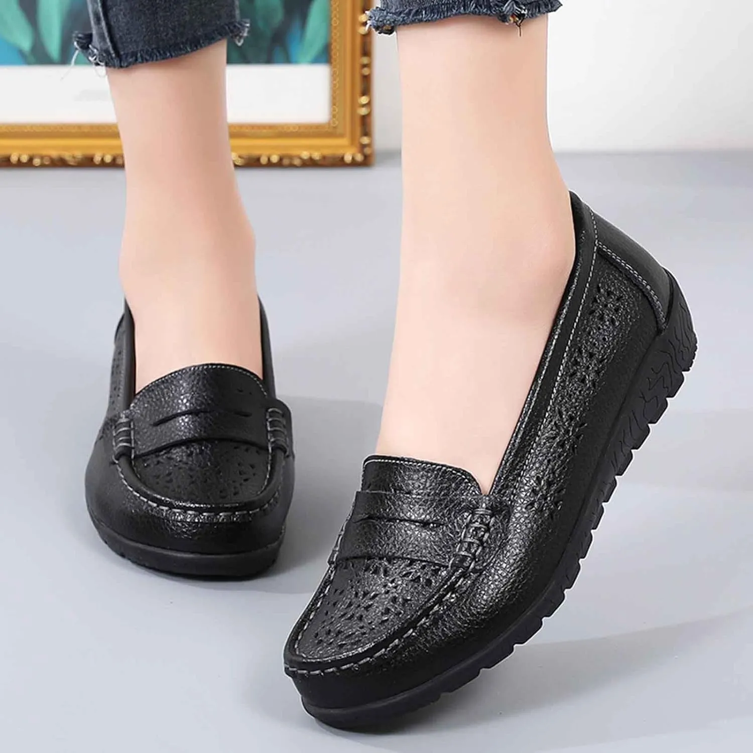 Women's Casual Closed Toe Slip On Loafers Breathable Comfortable Walking Shoes Softsole Arch Support Mules for Daily Wear