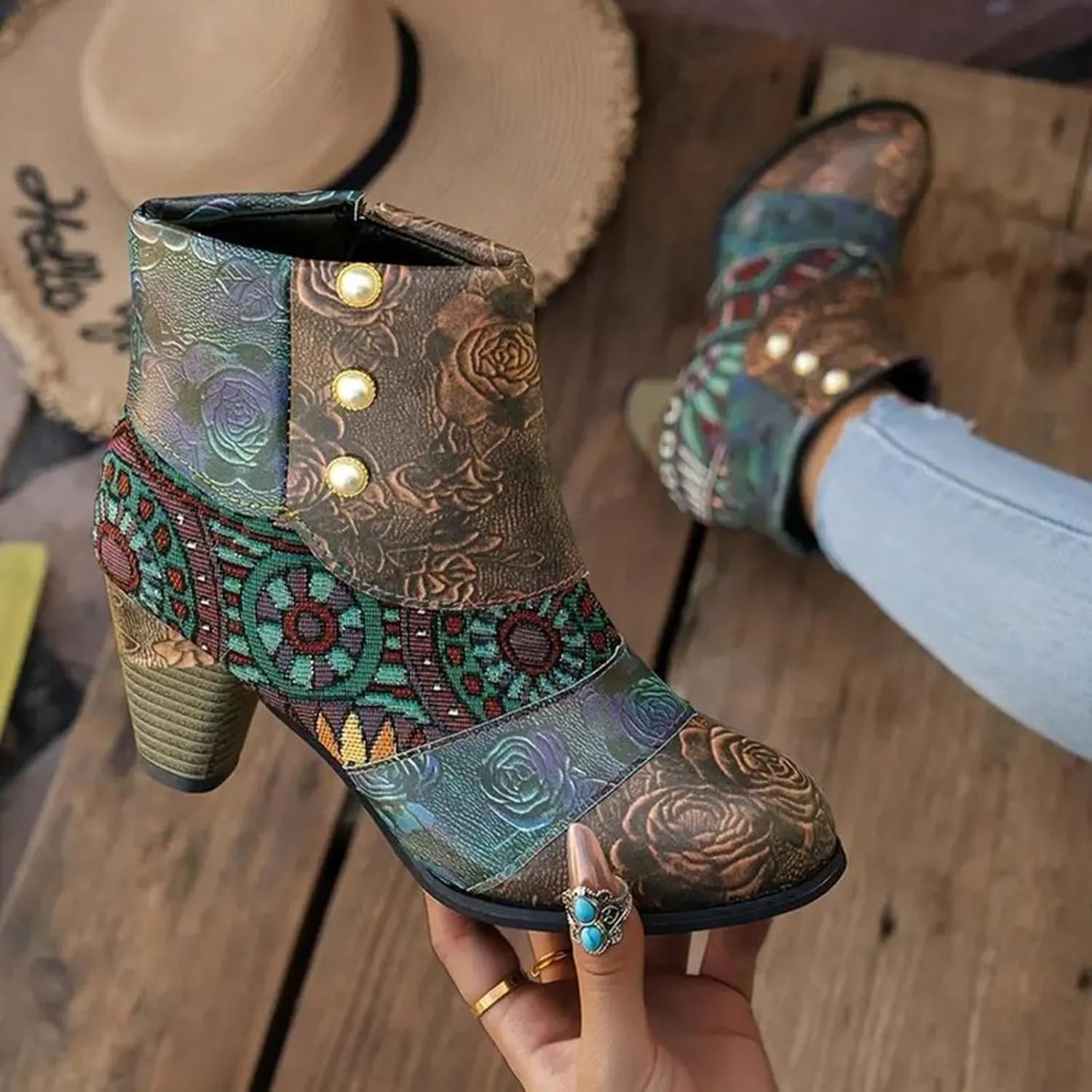 Women's Leather Boots Retro Ethnic Style Printed Casual Shoes Chunky Block Heel Pointed Toe Side Zip Short Booties